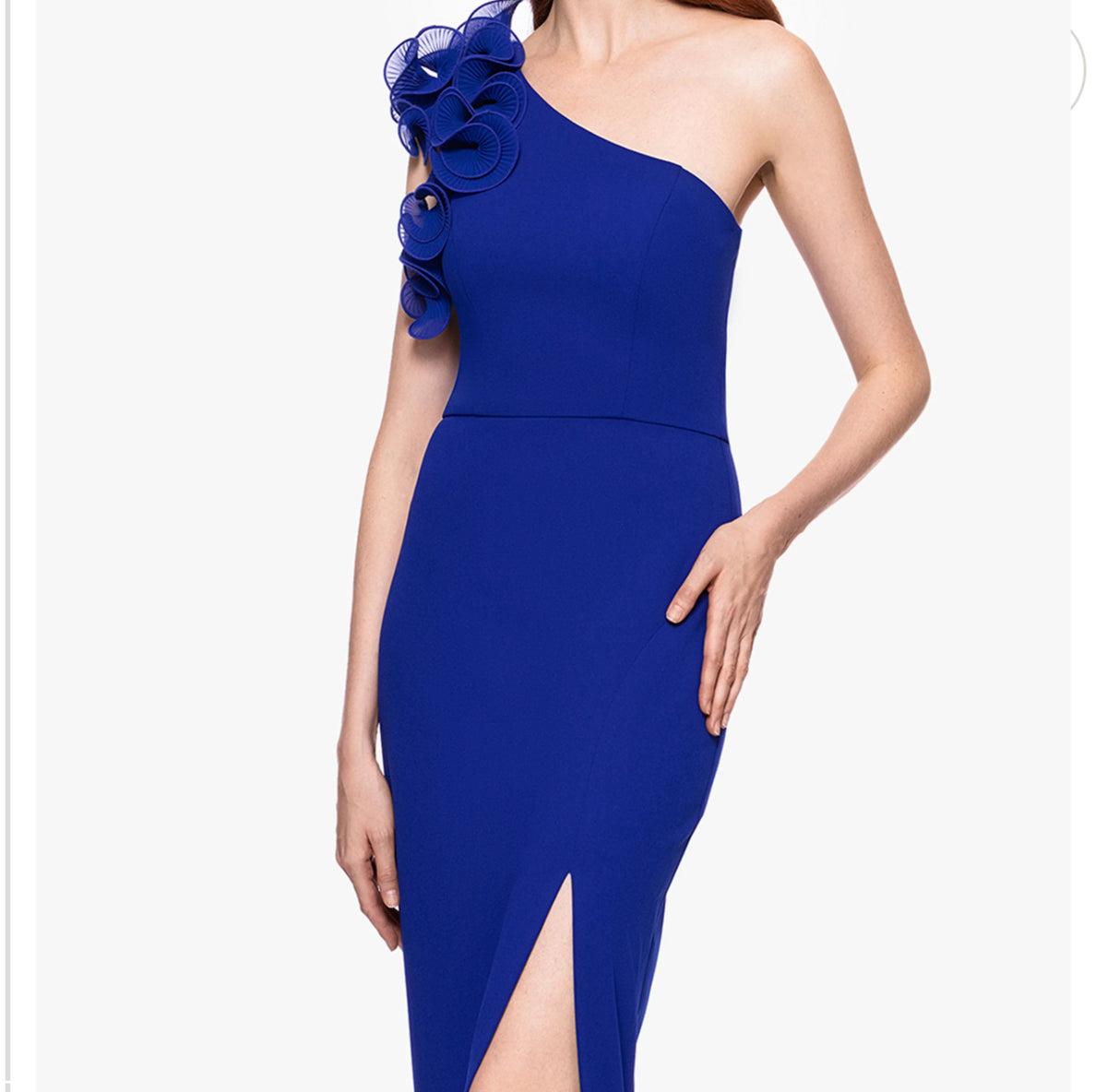 VESTIDO DE UN HOMBRO AZUL REY