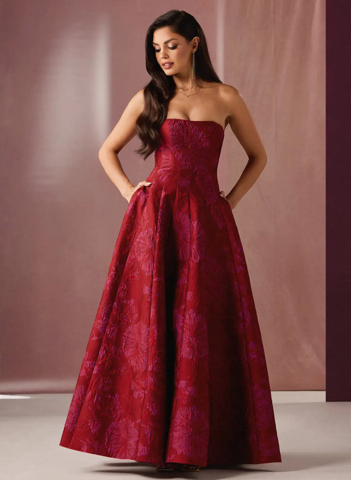 VESTIDO DE NOCHE ROJO INTENSO ROSA